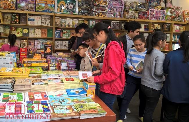 Dịp 1/5 này, người Hà Nội có thêm phố sách 19/12 ảnh 1